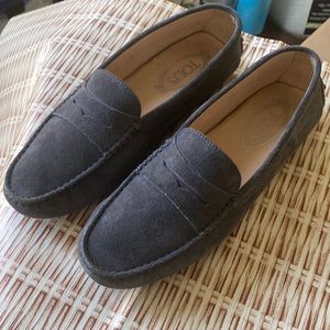 Tod’s Size 39.5/9.5 Charcoal Gray Suede Gommino Driving Shoes